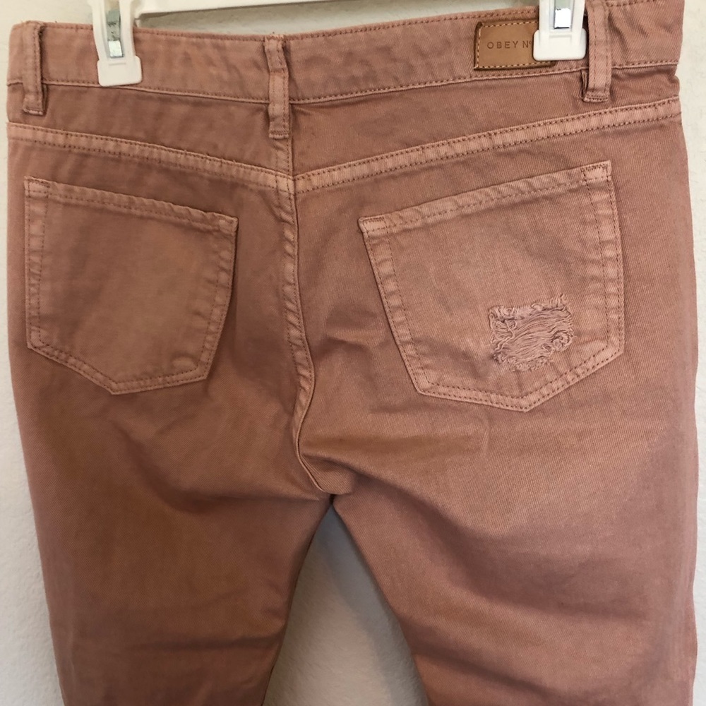 Clothes - Picture 4 of 4